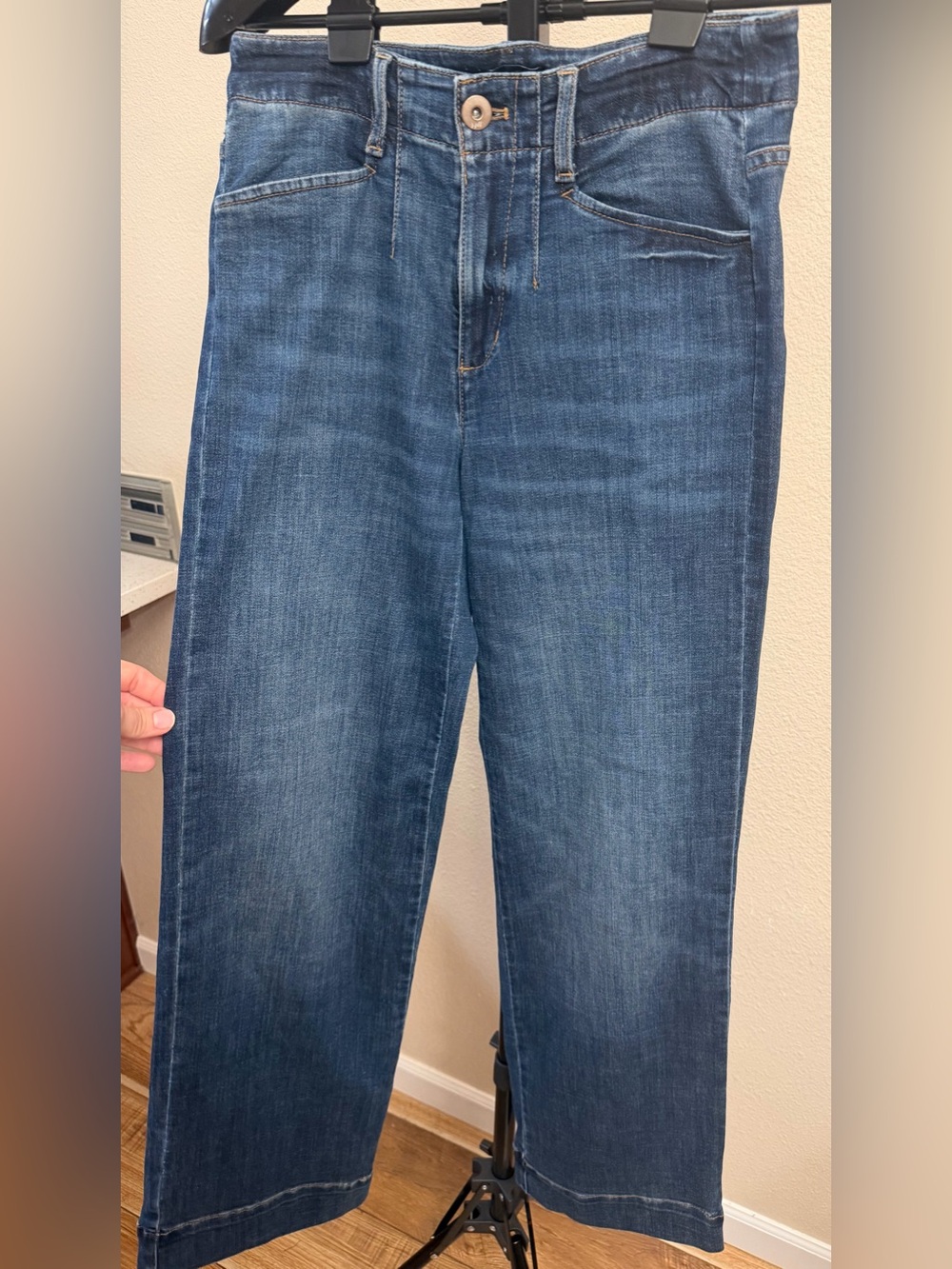 J. Jill Vintage Wash High-Rise Wide-Leg Jeans | Coastal Grandma Minimalist | 4R - Picture 3 of 12